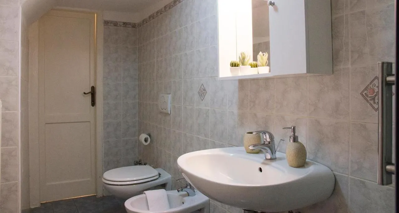Da Mimmo E Dora Apartment Blevio Italy